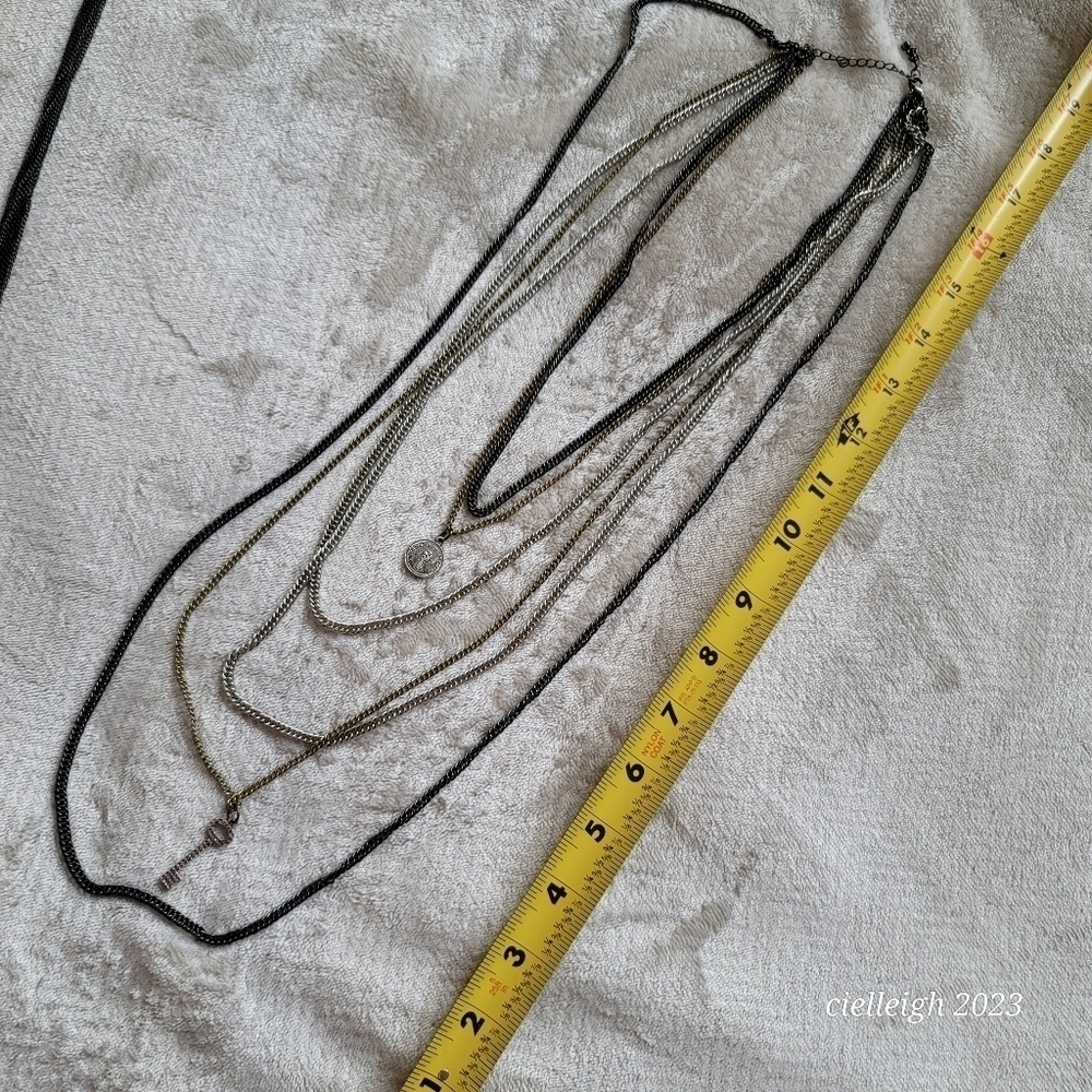 💥4 for $25💥 Multi-layer Necklace - Picture 2 of 3
